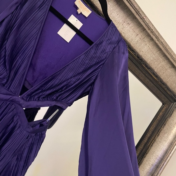 Rococo Sand Cassi Long Sleeve Midi Dress - Picture 8 of 8